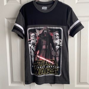 FIFTH SUN. STAR WARS. THE FORCE AWAKENS. SIZE S